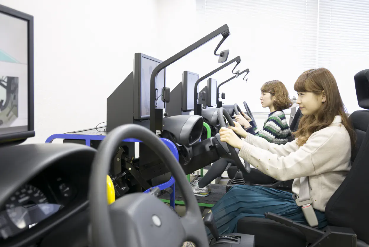 トレーチャー室