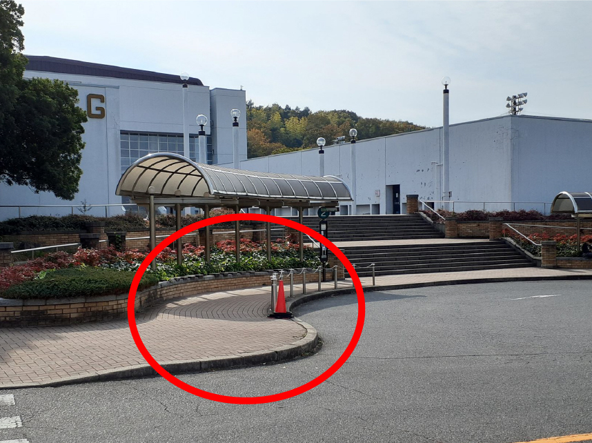 修道大学内ロータリーの写真